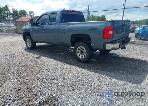 2011 Chevrolet Silverado 1500 Lt z USA, uszkodzony, nr VIN 1GCRKSE3XBZ281271